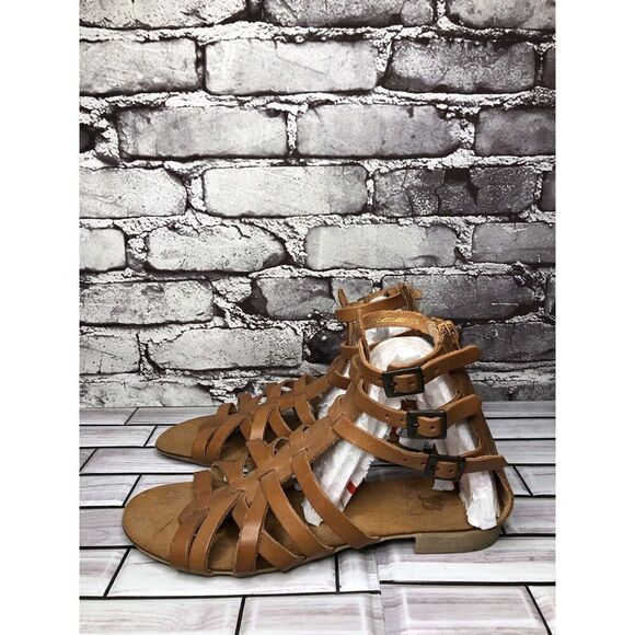 B You Brown Leather Gladiator Back Zipper Flat Sandals Women’s Sz 39EU/8.5M US - Picture 1 of 16